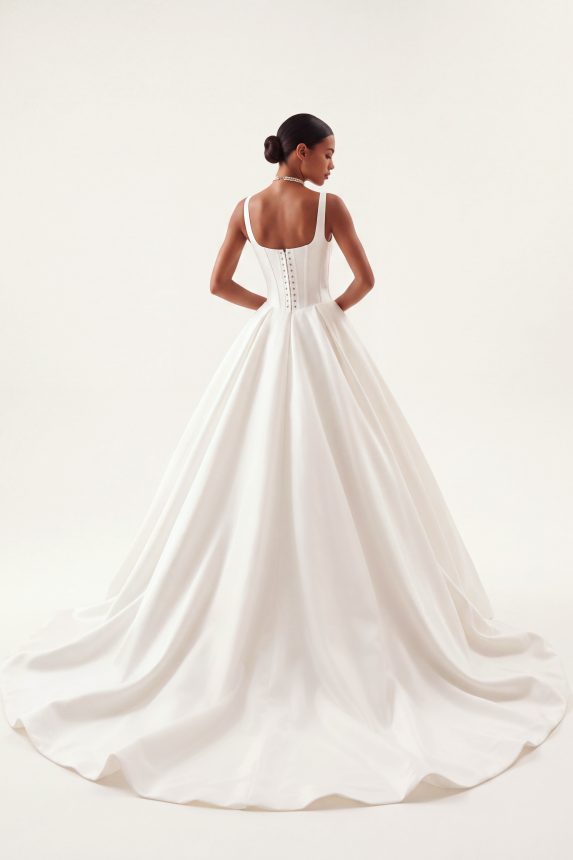 Мона